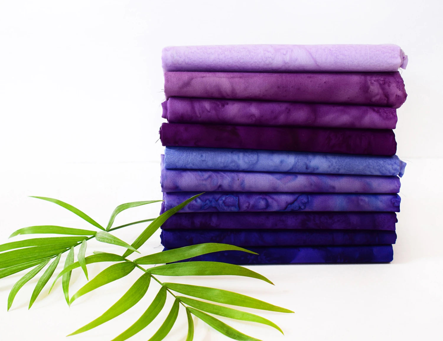 Lava Solids Batik Fat Quarter Bundle - Grapevine by Anthology Fabrics | 10 pcs