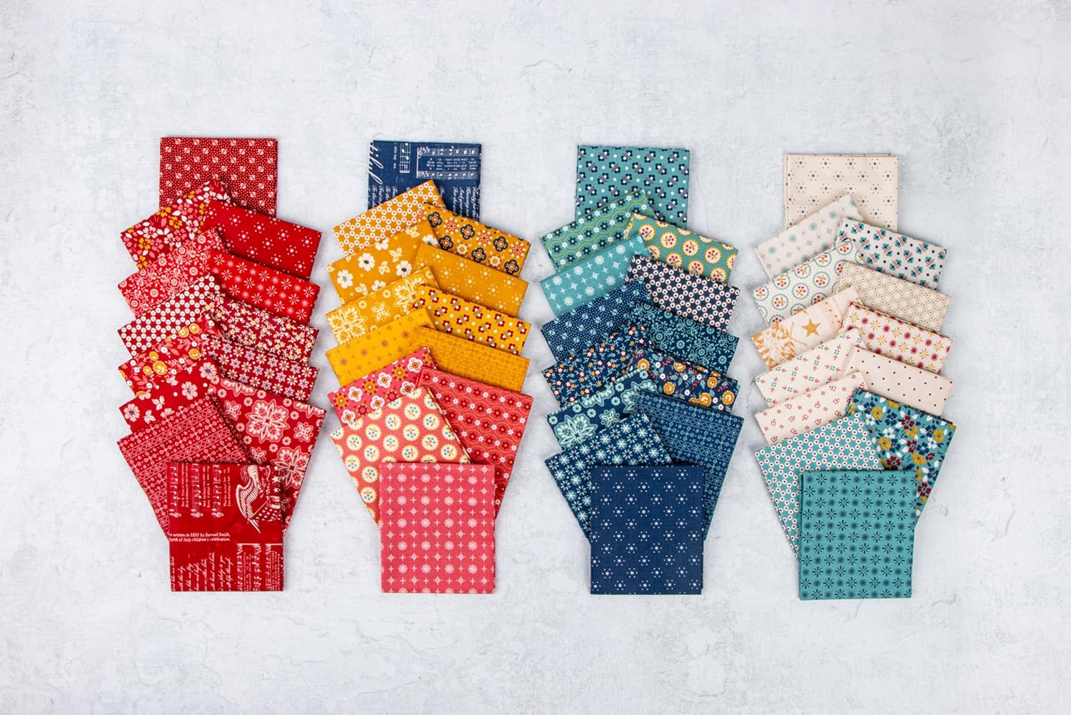 Americana | Fat Quarter Bundle by Lori Holt for Riley Blake | 52 pcs