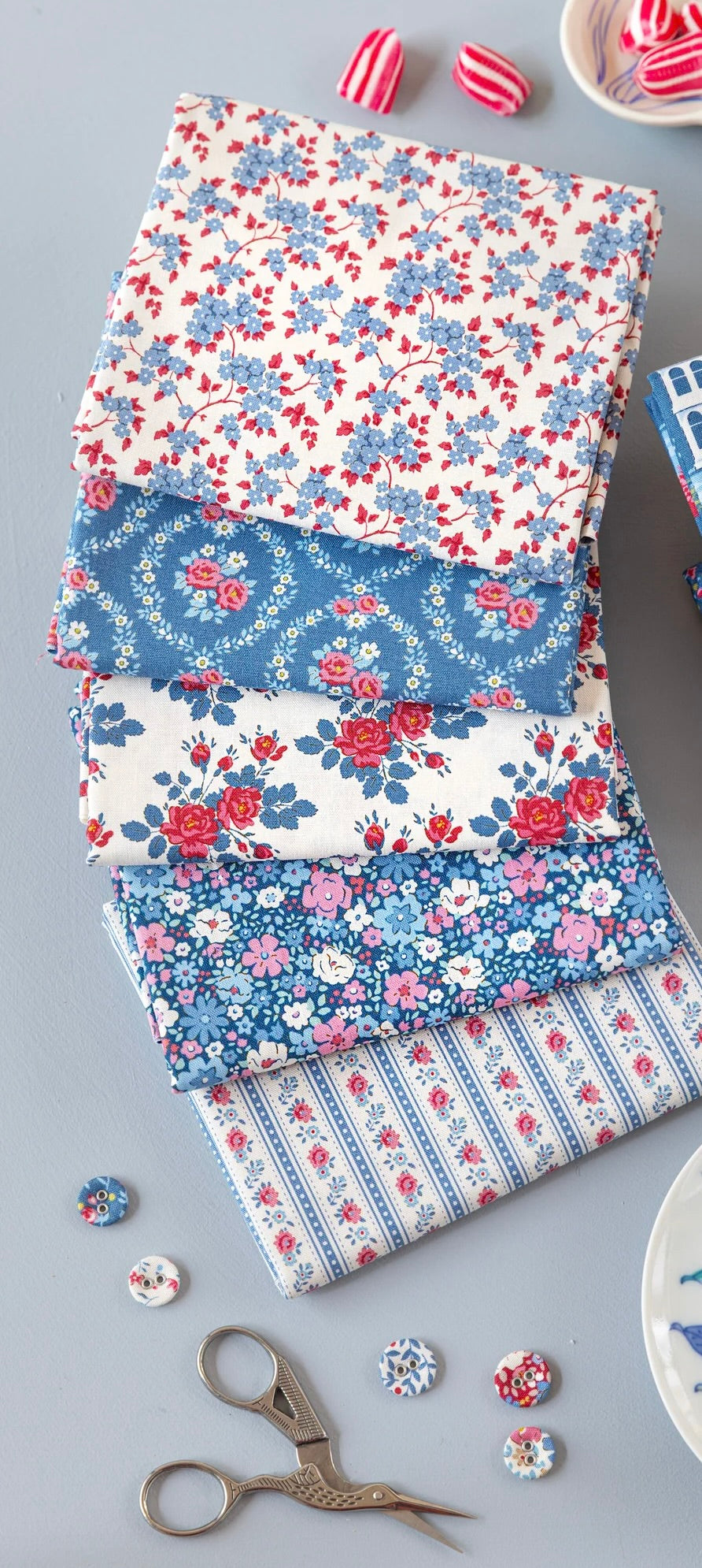 Village Life | Fat Quarter Bundle - Blue by Tone Finnanger for Tilda Fabrics | TIL300277 | 5 pcs